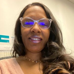 Meet your Posher, Camille